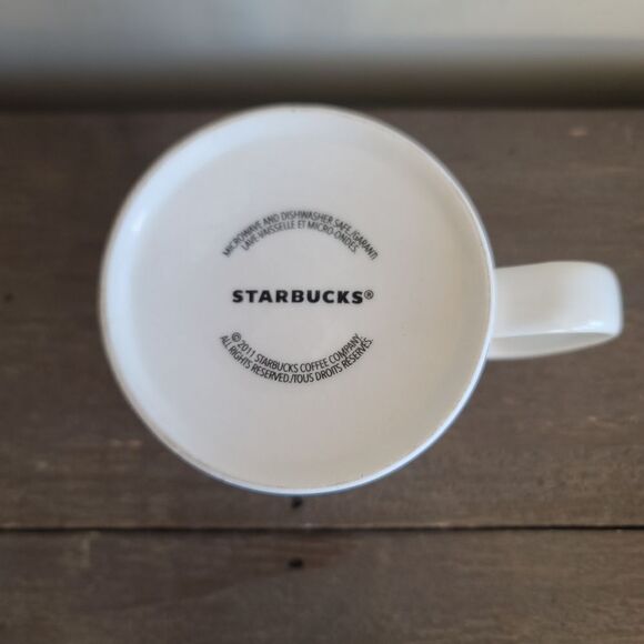 Starbucks Coffee Mug Collector Global Icon City Series Chicago 2011 16 oz - Picture 5 of 5